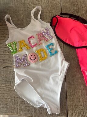 Lola and the boys Vacay mode one piece size 6
